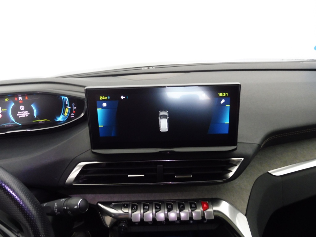 PEUGEOT 3008 PLUG-IN HYBRID4 300CH GT PACK E-EAT8 - ref: 74135 - Photo 6