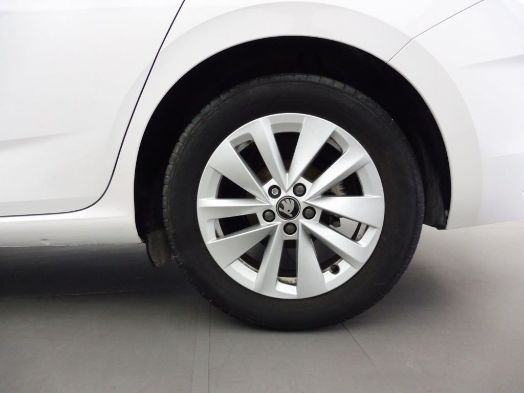 SKODA Scala 1.0 TSI 116CH SELECTION - ref: 74267 - Photo 11