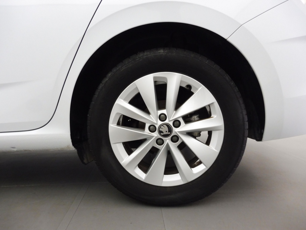 SKODA Scala 1.0 TSI 116CH SELECTION - ref: 74268 - Photo 11