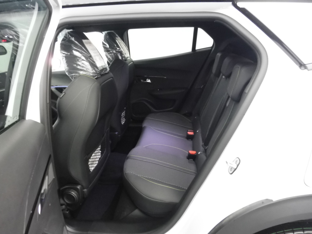 PEUGEOT 2008 1.2 HYBRID 145CH GT E-DCS6 - ref: 75265 - Photo 8