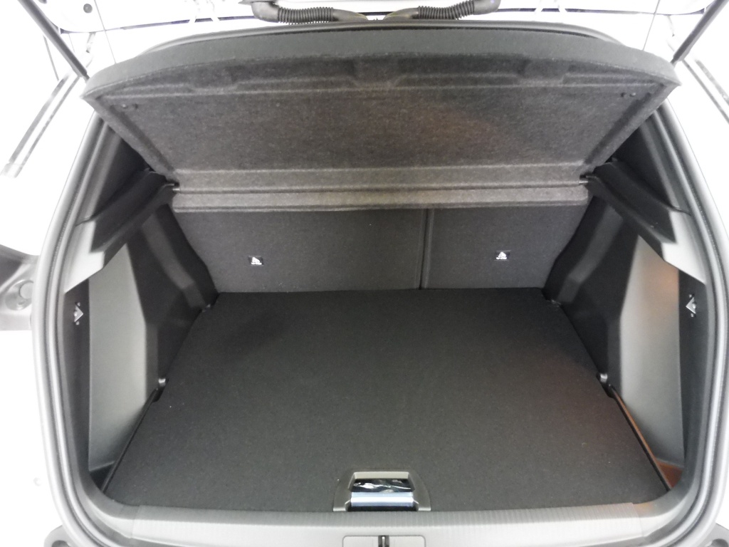 PEUGEOT 2008 1.2 HYBRID 145CH GT E-DCS6 - ref: 75266 - Photo 11
