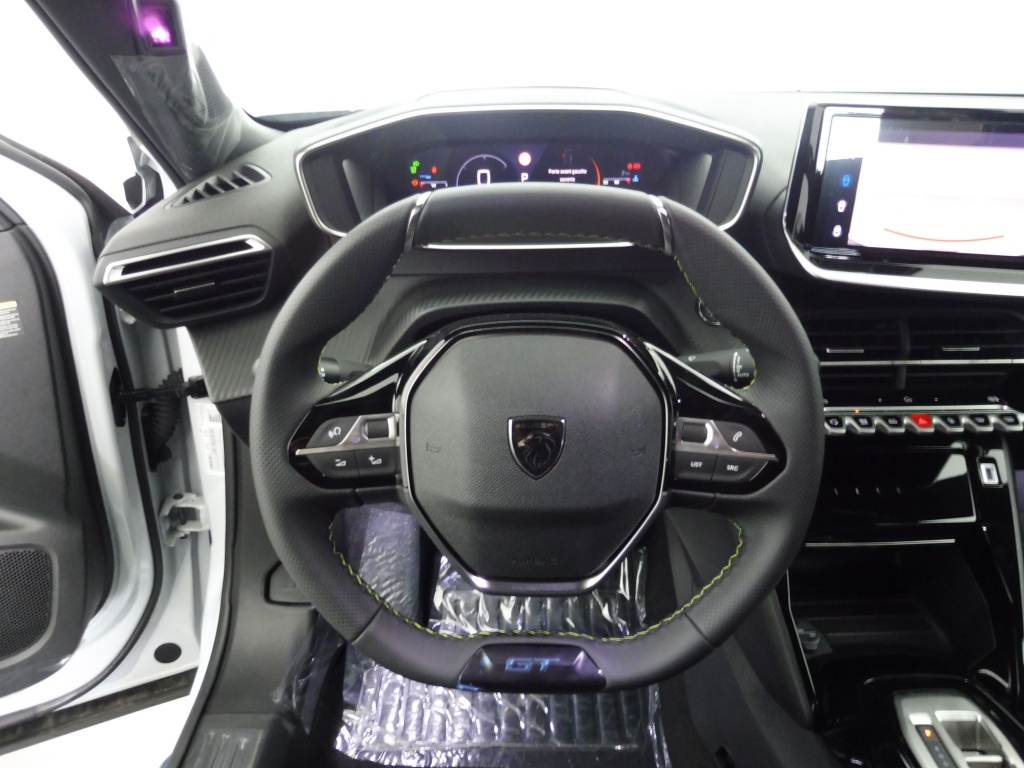 PEUGEOT 2008 1.2 HYBRID 145CH GT E-DCS6 - ref: 75266 - Photo 17