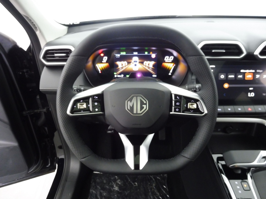 MG ZS 1.5 HYBRID+ 197CH LUXURY - ref: 75469 - Photo 8