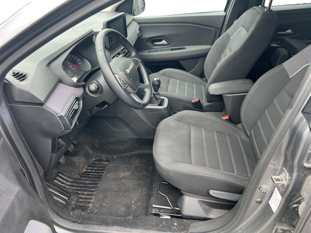 DACIA Jogger 1.0 TCE 110CH EXPRESSION 7 PLACES - ref: 71992 - Photo 9
