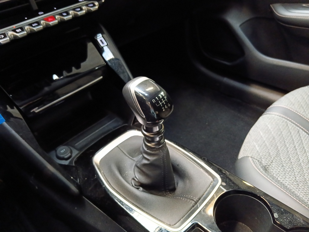 PEUGEOT 208 1.2 100CH S&S ALLURE - ref: 72626 - Photo 15