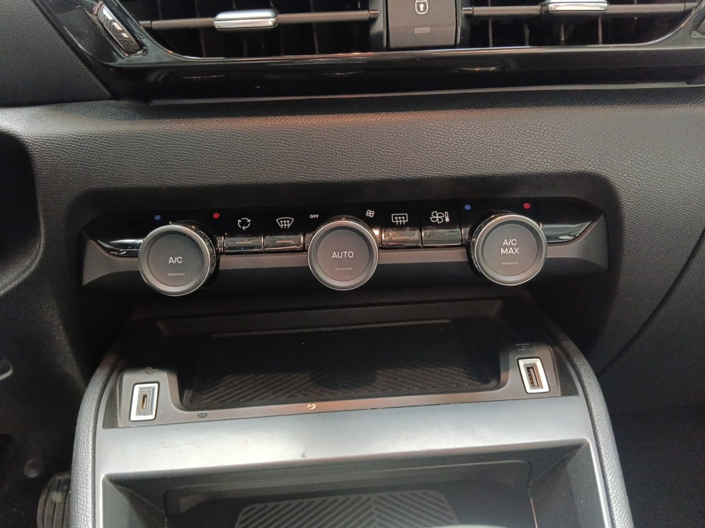 CITROEN C4 X 1.2 PURETECH 100 FEEL - ref: 73657 - Photo 20