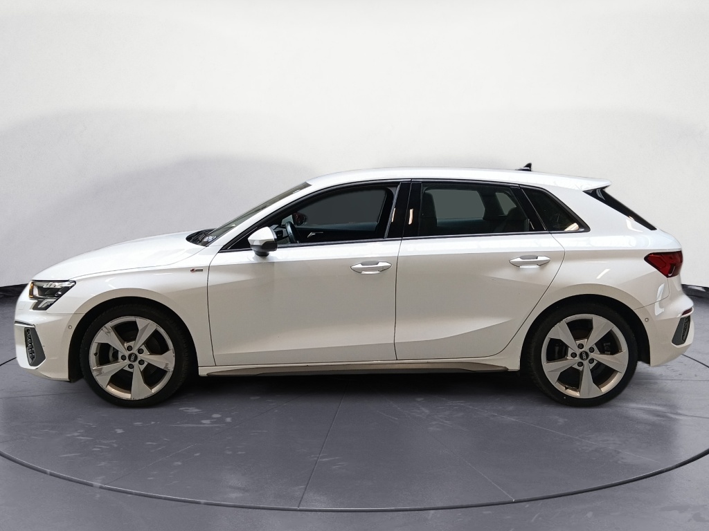 AUDI A3 Sportback 35 TFSI 150CH MILD HYBRID S LINE S TRONIC 7 - ref: 73953 - Photo 2