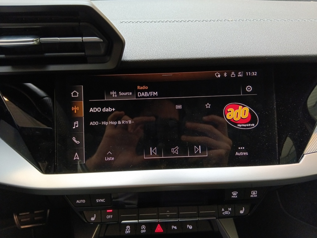 AUDI A3 Sportback 35 TFSI 150CH MILD HYBRID S LINE S TRONIC 7 - ref: 73955 - Photo 17
