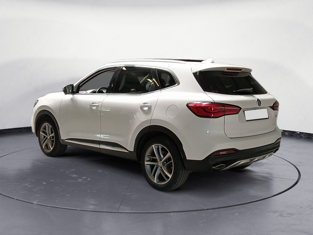 MG HS