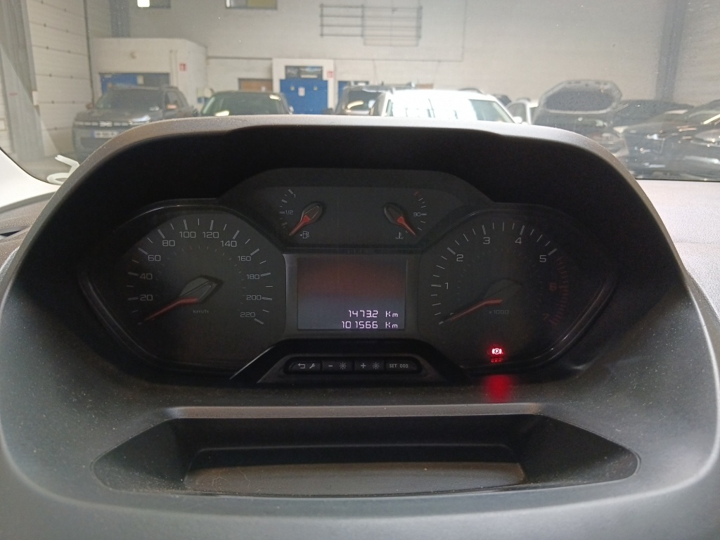 PEUGEOT Partner M 650KG BLUEHDI 100CH S&S - ref: 75565 - Photo 18