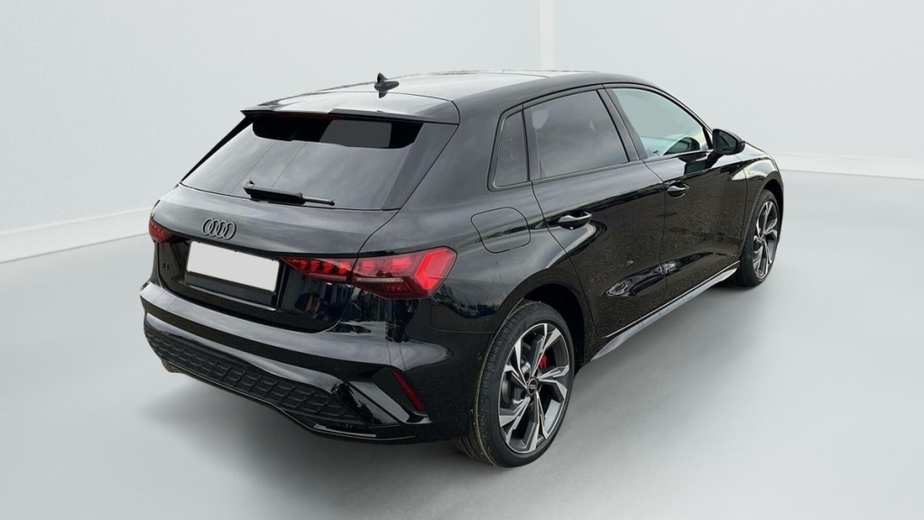 AUDI A3 Sportback 45 TFSI E HYBRIDE RECHARGEABLE 272 S TRONIC 6 S LINE - ref: 1-358907 - Photo 7