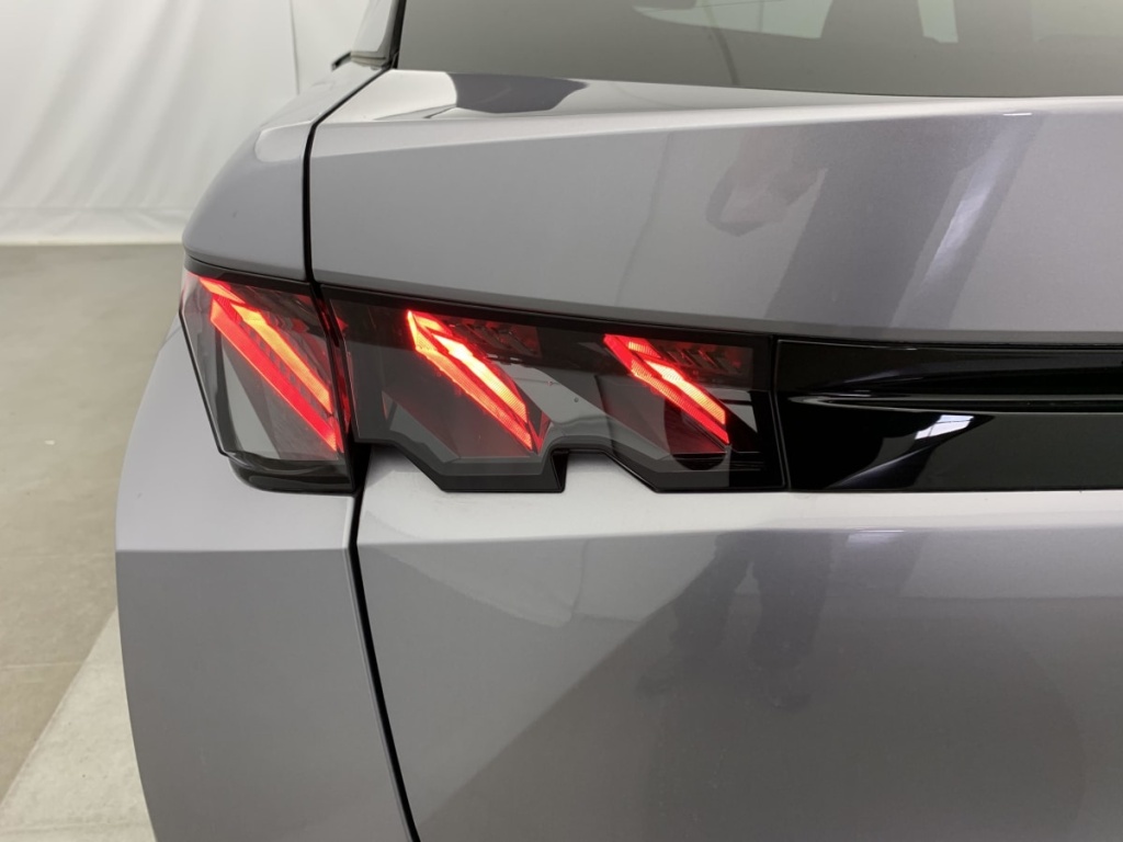 PEUGEOT 3008 Hybrid 145 e-DCS6 GT - ref: 1-365831 - Photo 13
