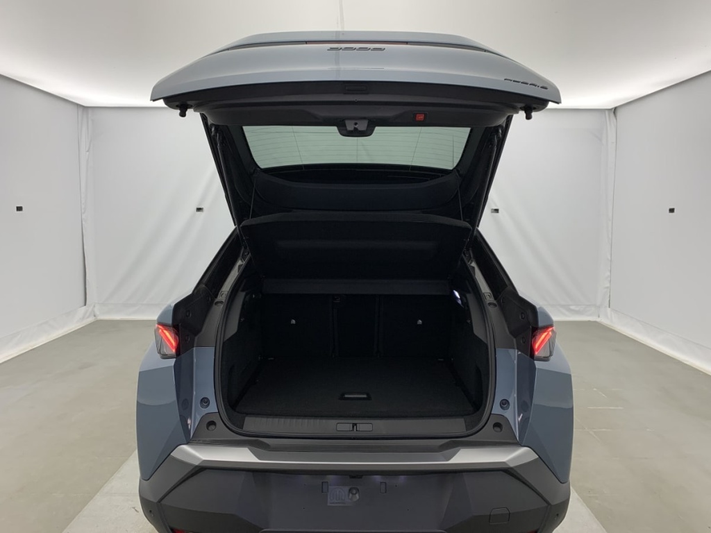 PEUGEOT 3008 Hybrid 145 e-DCS6 GT - ref: 1-365854 - Photo 11