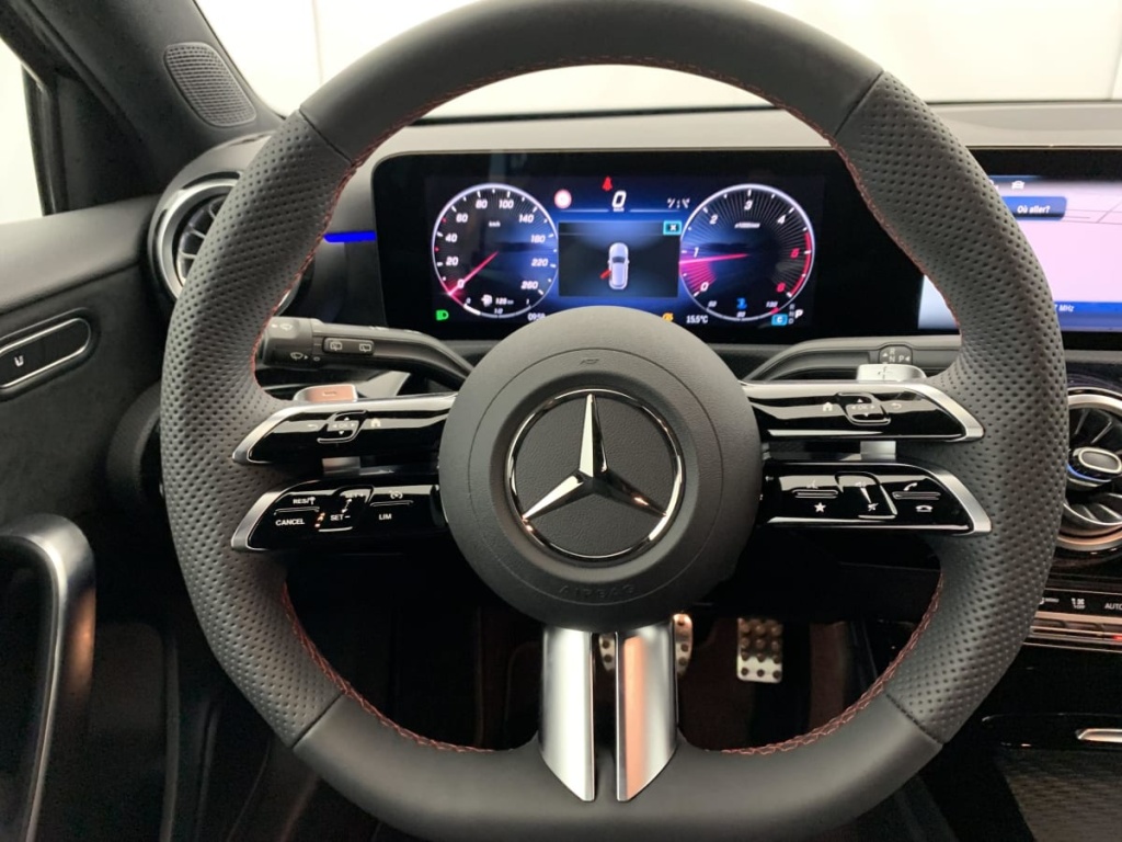 MERCEDES Classe A 200 d 8G-DCT AMG Line - ref: 1-367407 - Photo 15