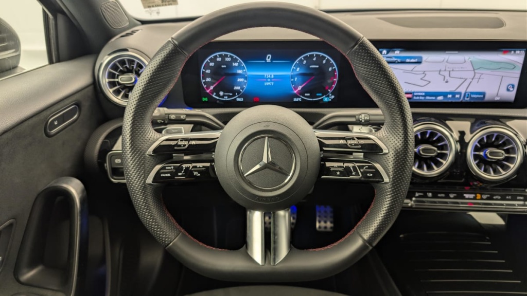 MERCEDES Classe A 180 7G-DCT AMG LINE - ref: 1-370701 - Photo 14
