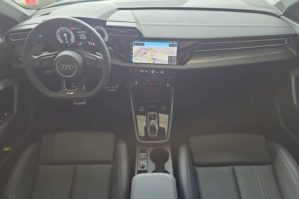 AUDI A3 Sportback 45 TFSI e Hybride rechargeable 272 S tronic 6 S line - ref: 1-372753 - Photo 12