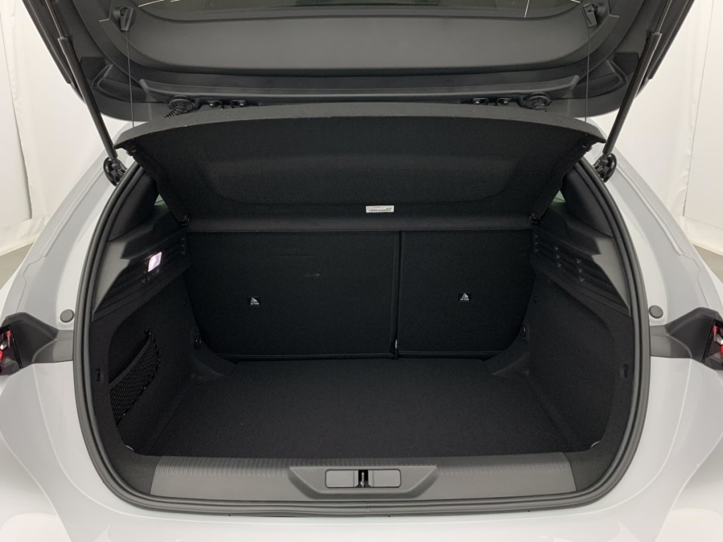 PEUGEOT 308 Hybrid 145 e-DCS6 Allure - ref: 1-374371 - Photo 11