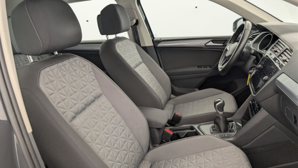 VOLKSWAGEN Tiguan 1.5 TSI 130CH BVM6 LIFE - ref: 1-374897 - Photo 9