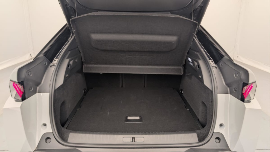 PEUGEOT 3008 Hybrid 145 e-DCS6 GT - ref: 1-376031 - Photo 11