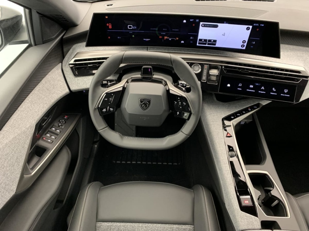 PEUGEOT 5008 Hybrid 145 e-DCS6 Allure - ref: 1-377533 - Photo 13