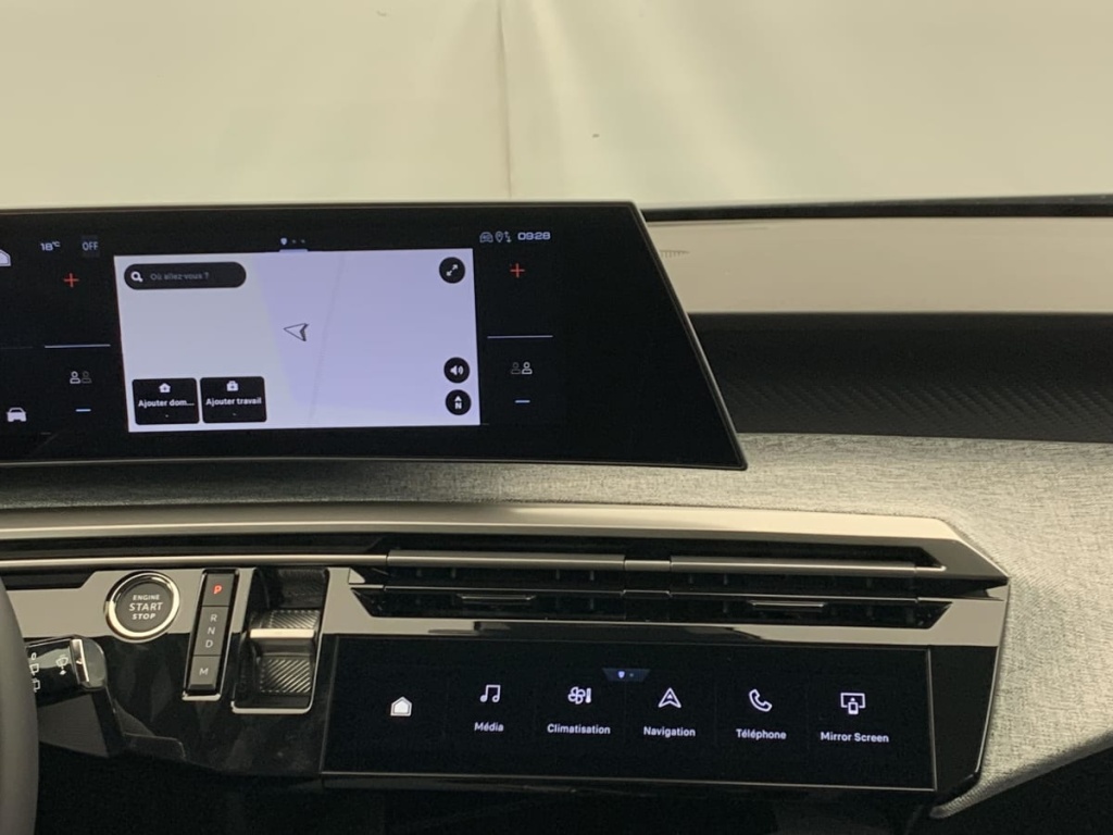 PEUGEOT 5008 Hybrid 145 e-DCS6 Allure - ref: 1-377540 - Photo 18