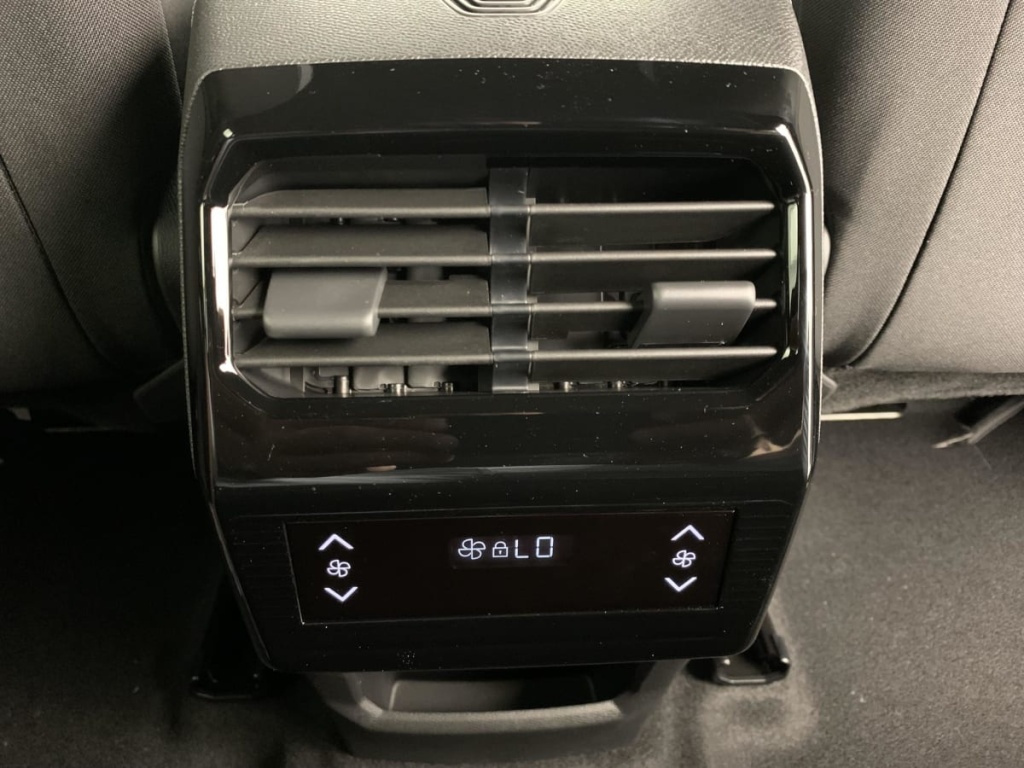 PEUGEOT 5008 Hybrid 145 e-DCS6 Allure - ref: 1-377543 - Photo 20