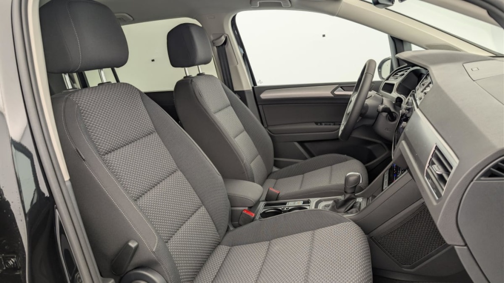 VOLKSWAGEN Touran 1.5 TSI EVO 150 DSG7 7pl VW Edition - ref: 1-377884 - Photo 9