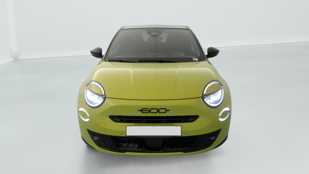 FIAT 600 T-Gen 3 1.2 Hybrid 145ch eDCT6 Sport - ref: 1-378369 - Photo 2