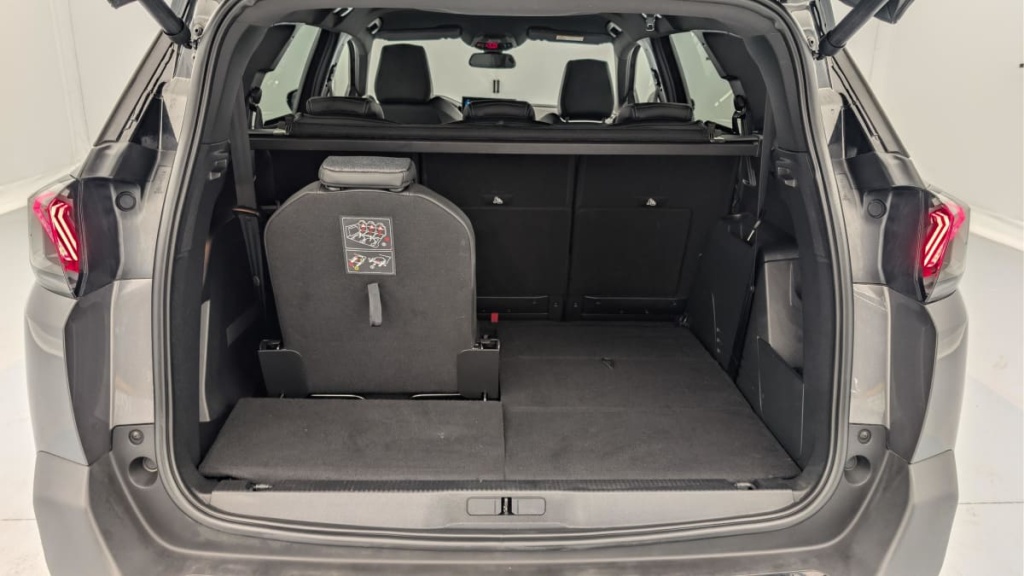 PEUGEOT 5008 Hybrid 136 e-DCS6 Allure Pack - ref: 1-379235 - Photo 11