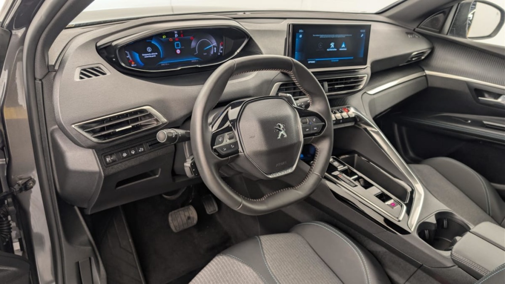PEUGEOT 5008 Hybrid 136 e-DCS6 Allure Pack - ref: 1-379235 - Photo 15