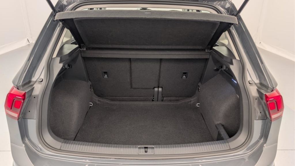VOLKSWAGEN Tiguan 2.0 TDI 150ch DSG7 Life - ref: 1-380871 - Photo 11