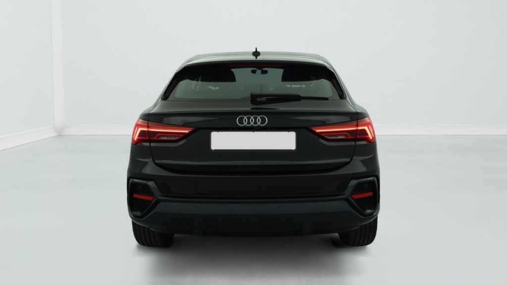 AUDI Q3 Sportback 35 TFSI 150 ch S tronic 7 Design - ref: 1-381141 - Photo 6