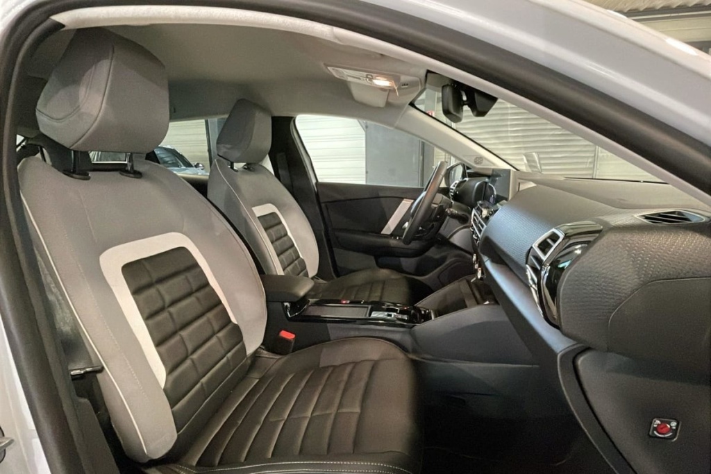 CITROEN C4 Hybride 145 e-DCS6 Max - ref: 1-381314 - Photo 9
