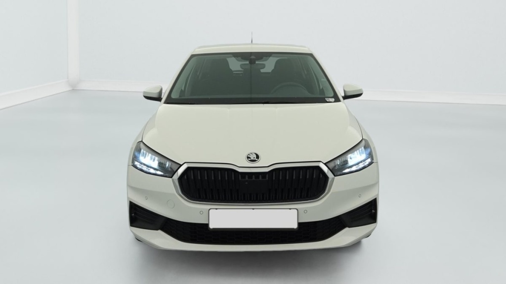 SKODA Fabia 1.0 MPI 65 ch BVM5 Active - ref: 1-381512 - Photo 2
