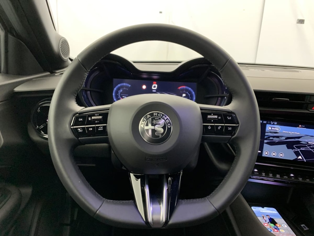 ALFA ROMEO Junior 1.2 Ibrida 145 ch e-DCT6 Ti - ref: 1-381568 - Photo 16