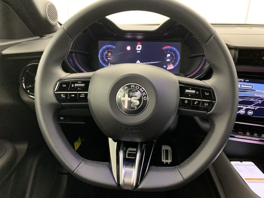 ALFA ROMEO Junior 1.2 Ibrida 145 ch e-DCT6 Ti - ref: 1-381571 - Photo 16