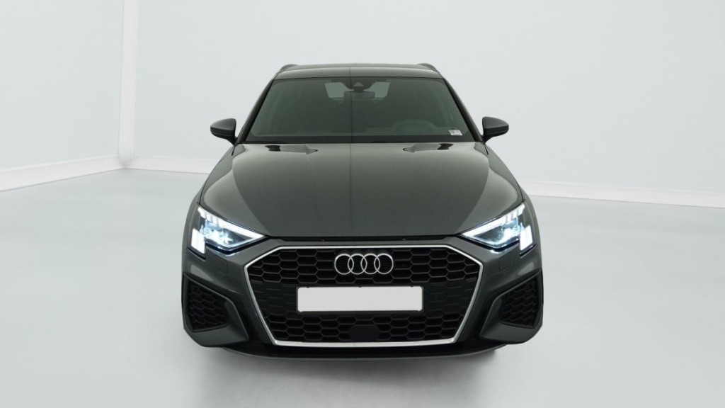 AUDI A3 Sportback 35 TDI 150 S tronic 7 Design - ref: 1-381821 - Photo 2