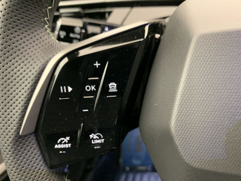 PEUGEOT 5008 HYBRID 145CH E-DCS6 GT - ref: 1-381868 - Photo 15