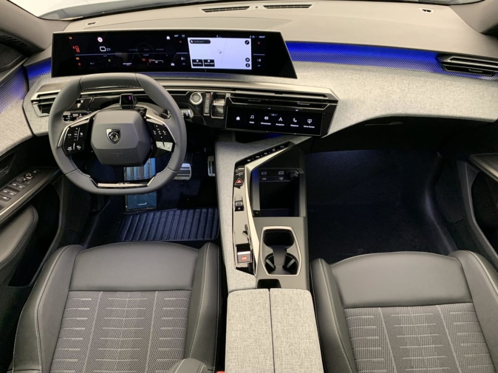 PEUGEOT 5008 HYBRID 145CH E-DCS6 GT - ref: 1-381871 - Photo 12