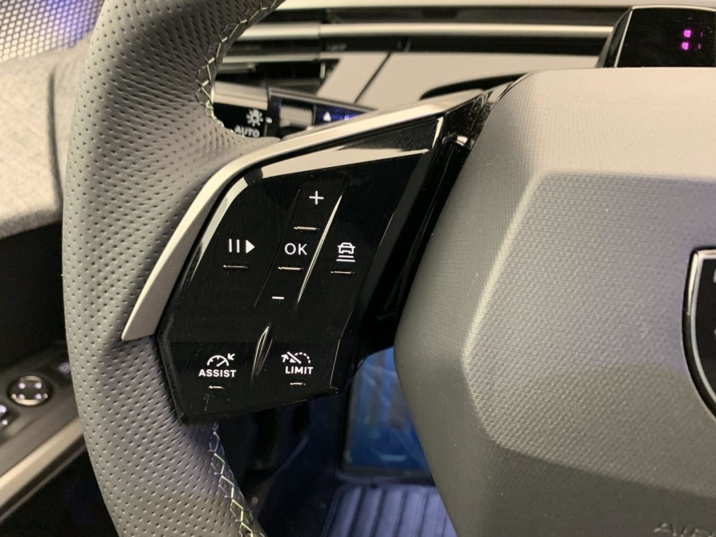 PEUGEOT 5008 HYBRID 145CH E-DCS6 GT - ref: 1-381871 - Photo 15