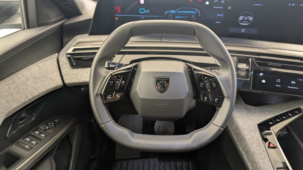 PEUGEOT 5008 Hybrid 136 e-DCS6 Allure - ref: 1-382005 - Photo 14