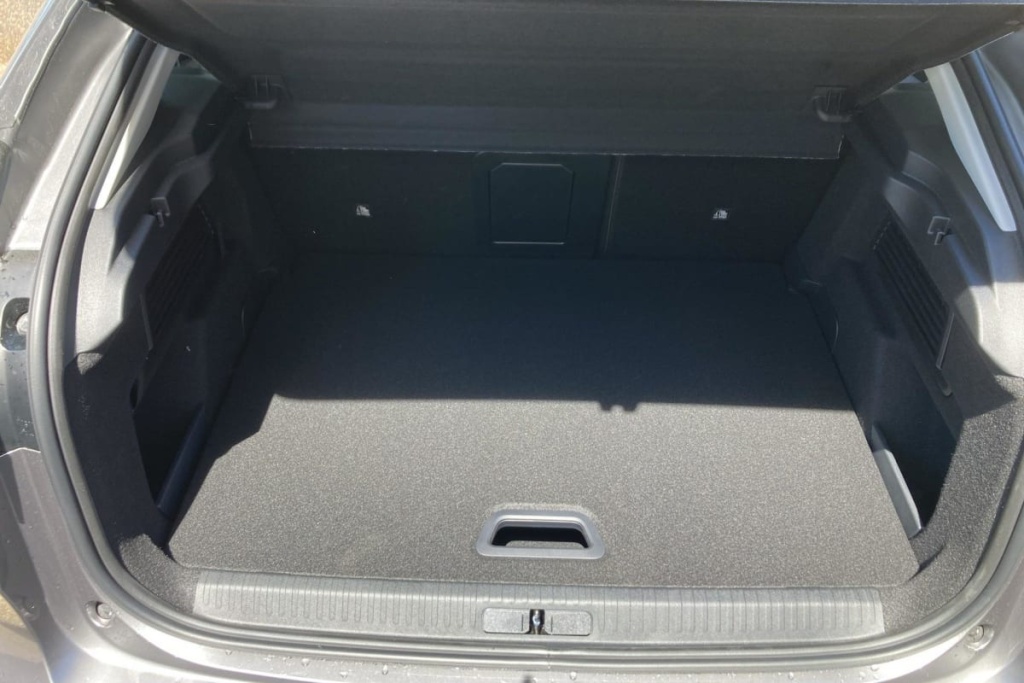 CITROEN C4 Hybride 145 e-DCS6 Max - ref: 1-382054 - Photo 11