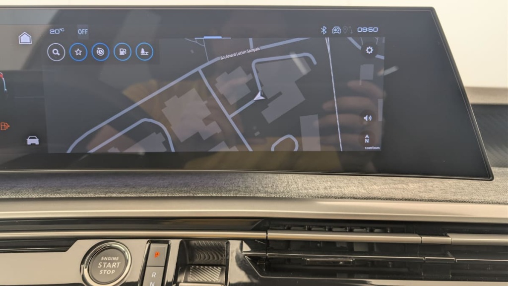 PEUGEOT 5008 HYBRID 145 CH E-DCS6 ALLURE - ref: 1-382163 - Photo 18