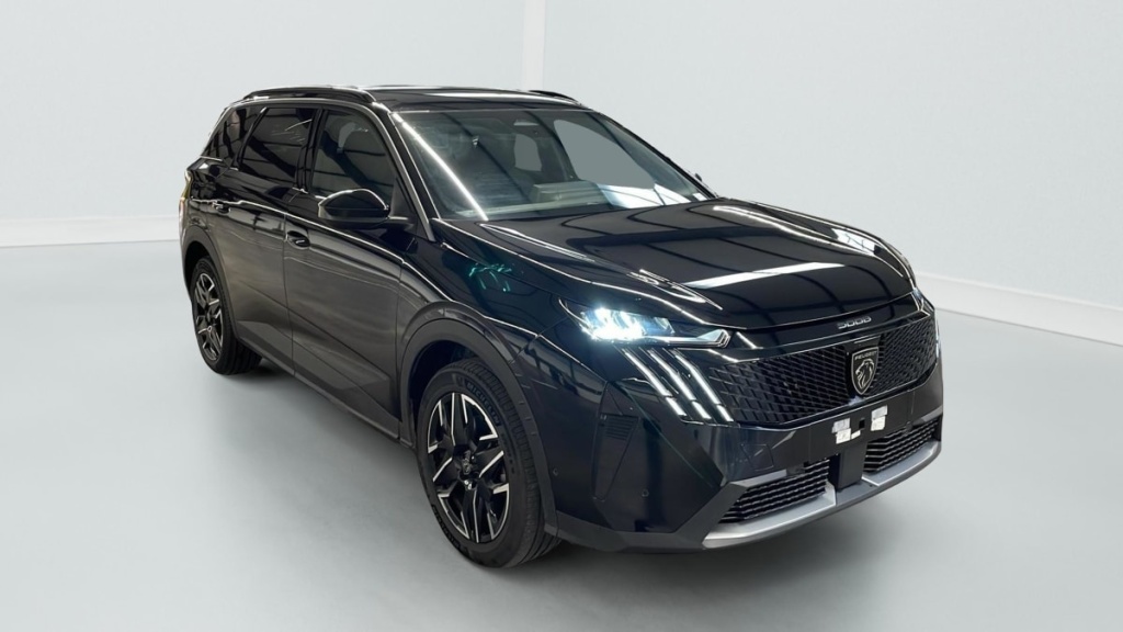 PEUGEOT 5008 HYBRID 145 CH E-DCS6 ALLURE - ref: 1-382178 - Photo 1