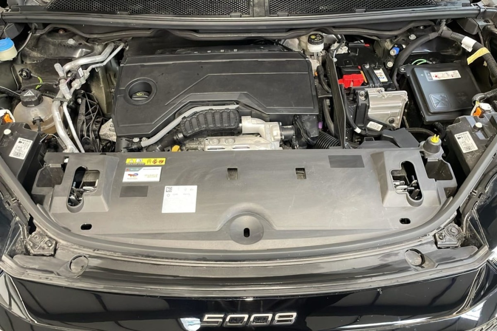 PEUGEOT 5008 HYBRID 145 CH E-DCS6 ALLURE - ref: 1-382178 - Photo 16
