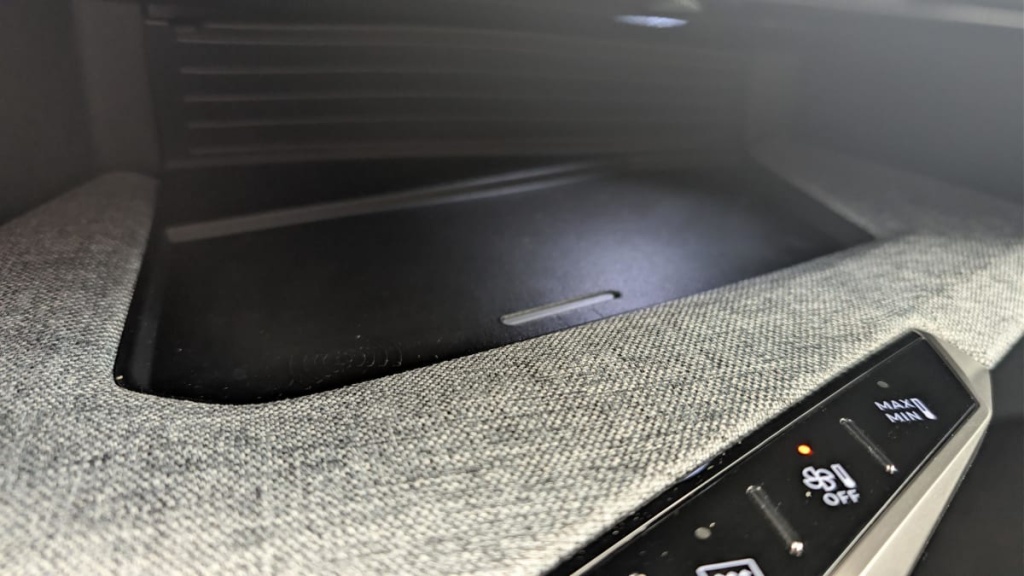 PEUGEOT 5008 HYBRID 145 CH E-DCS6 ALLURE - ref: 1-382340 - Photo 20