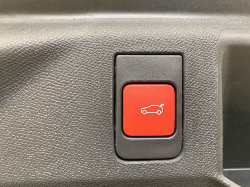 PEUGEOT 5008 Hybrid 145 e-DCS6 GT - ref: 1-383438 - Photo 19
