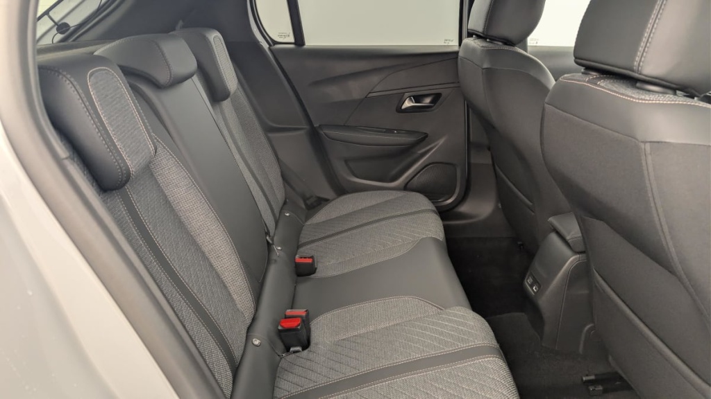 PEUGEOT 208 Hybrid 110 ch e-DCS6 Allure - ref: 1-384030 - Photo 10