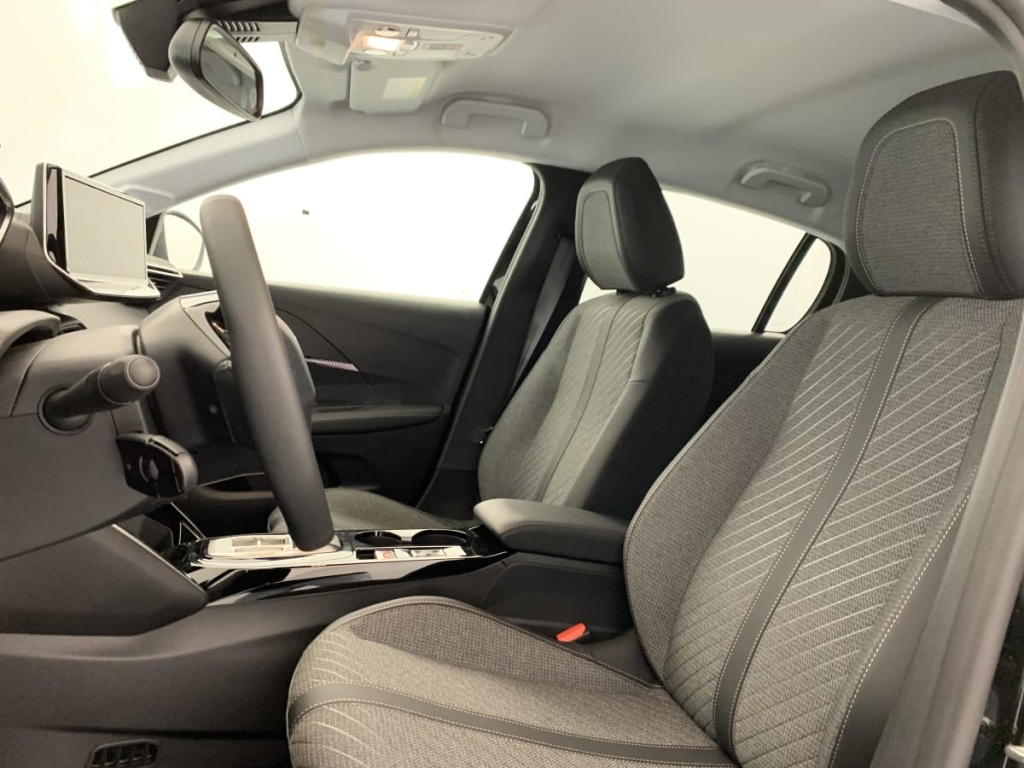 PEUGEOT 208 Hybrid 110 ch e-DCS6 Allure - ref: 1-384467 - Photo 18
