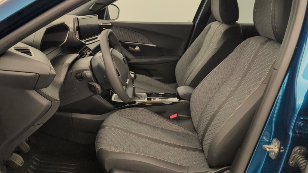 PEUGEOT 2008 100 S S BVM6 Allure - ref: 1-384561 - Photo 15
